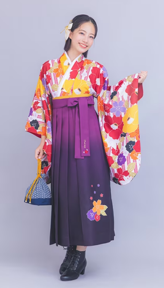 ピンクラテの袴スタイルの卒服コーデ