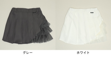 アシンメトリーデザインのプリーツスカート