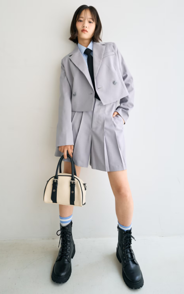 グレーのボレロとキュロットの卒服セットアップ
